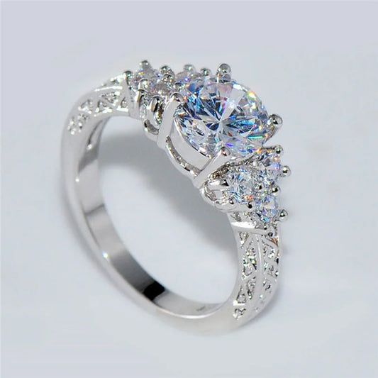 Exquisite Fashion Silver Color Engagement Rings for Women. White Zircon Stones in Ring.For occasions such as Anniversary Wedding Gifts, MOTHERS DAY