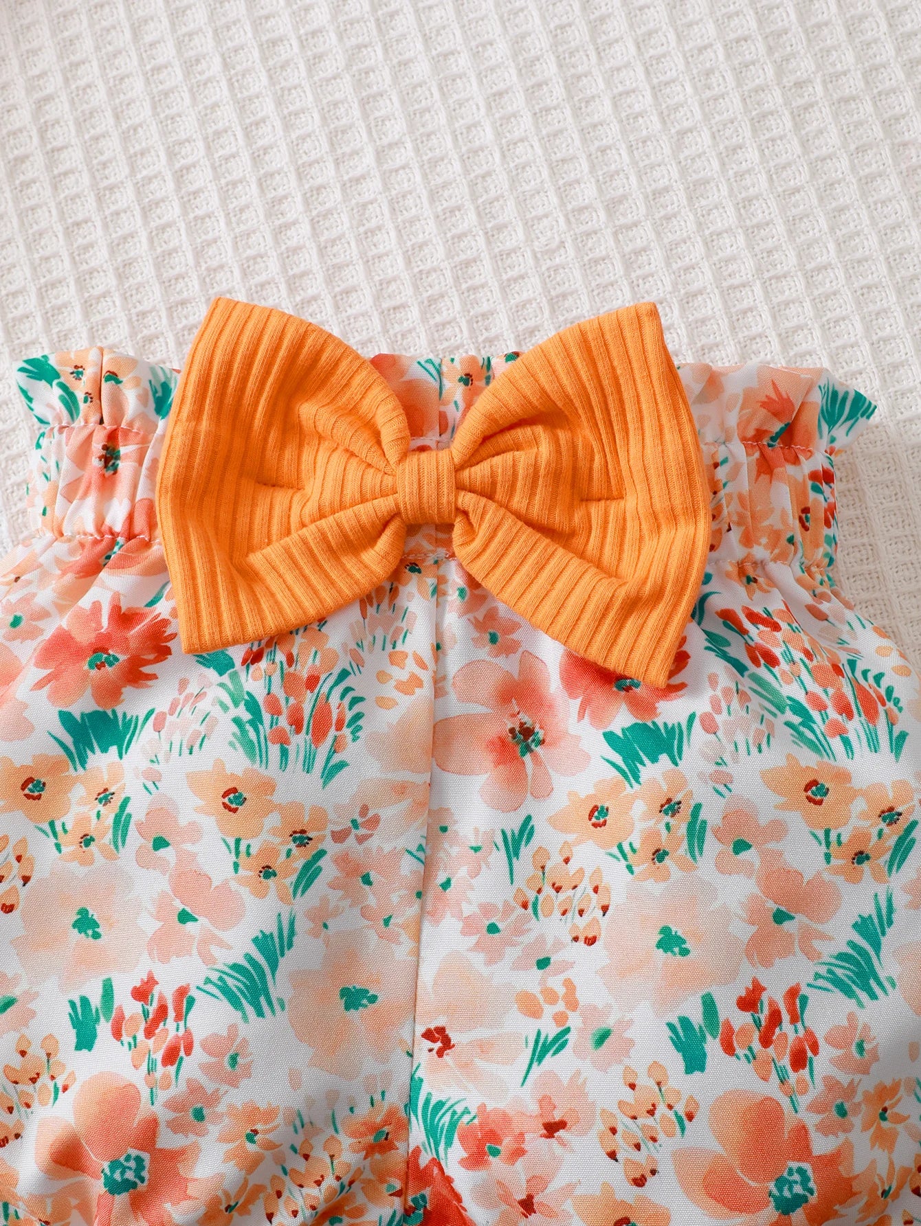 0-2 for Newborn Baby Girl. Summer Cotton, Short Sleeved including Headband, Top With Letters Printed, Shorts and Bow, Three Piece Set