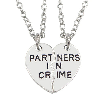 2pcs/set Splicing Necklace.  Heartbroken Pendant Necklace Men And Women Best Friends BFF Friendship Birthday Jewelry Gift