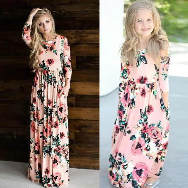 Summer Mommy and Me Family Matching  Clothing.  Mother/ Daughter Flower Dresses.  Mom Dress,  Kids, Child Outfit,  Baby Girl Clothing