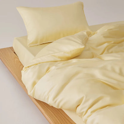 Simple 100% Lyocell Bedding Set,  Solid Colors,  Soft,  Skin-friendly Queen Duvet Cover Set with Sheets  of Natural Plant Fibre on Duvet Cover