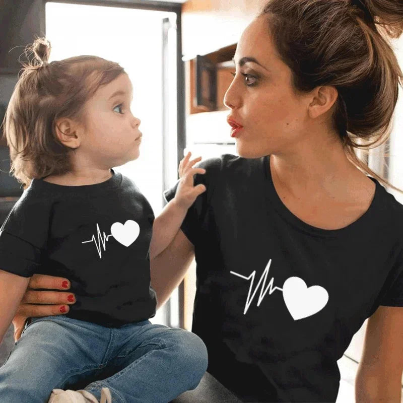 1PC Electrocardiogram Printed Family Matching Clothes, T- Shirt Fashion Mother and Child Clothing,  Mommy and Me Family Look T-shirt.  Check sizes for mens sizing.