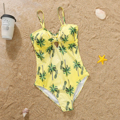 Matching  Family Outfits,.   Coconut Tree Print Holiday Look.  Beachwear for  Adults/ Kids.   Swimsuits for  Women /Girls. One-piece Suit for  Men /Boys Shorts