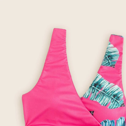 Matching  Family Outfits  for Mother And Daughter, Swimsuit Father/ Son Beach Shorts. Summer Bathing Suits