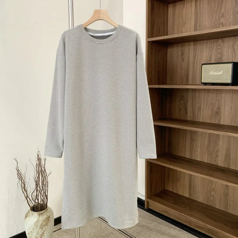 Warm Velvet Striped Design Long Sleeved Nightgown Men's Sleeping Dress Loose Plus Size Home Wear Mid Length Men Clothes