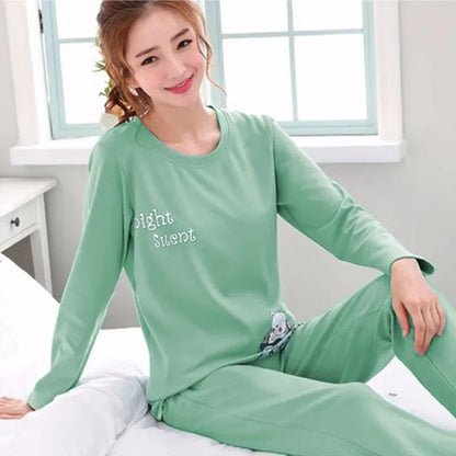 Ladies Pajamas Long Sleeved Cartoon Bear Student Casual Wear Set Easy to Wash Pullover Top and Pants Two-Piece Set Sleepwear