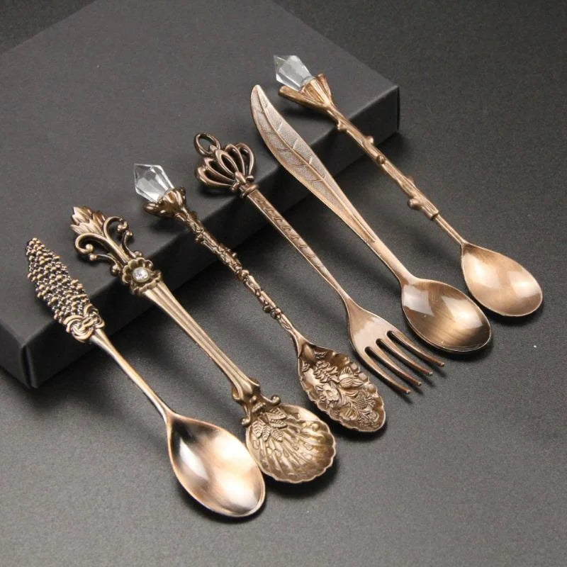6pcs Vintage Spoons /Fork Royal Style Gold Carved Coffee,  Tea,  Spoon Snacks,  Fruit,   Dessert Fork/ Cutlery Set Serving Pieces