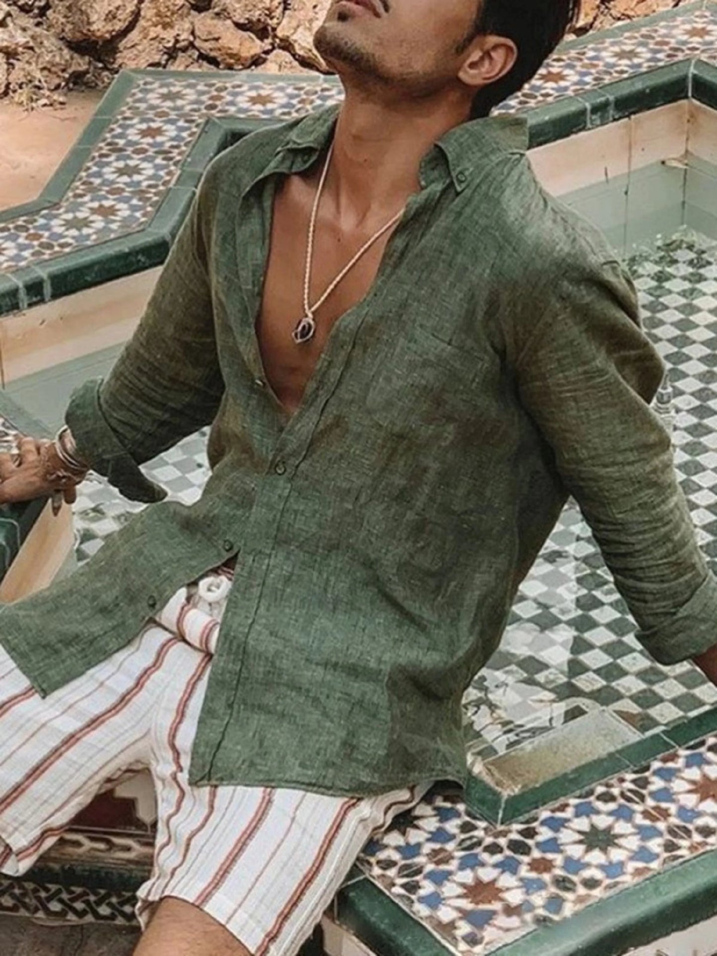 Men's casual fashion,  solid colors,  thin,  long-sleeved shirt, lapel cardigan, suitable for outdoor activities