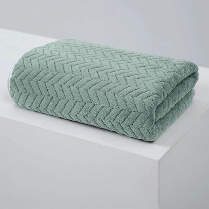 High quality thick velvet bath towels, soft and absorbent towels, sports beach towels for home and hotel use