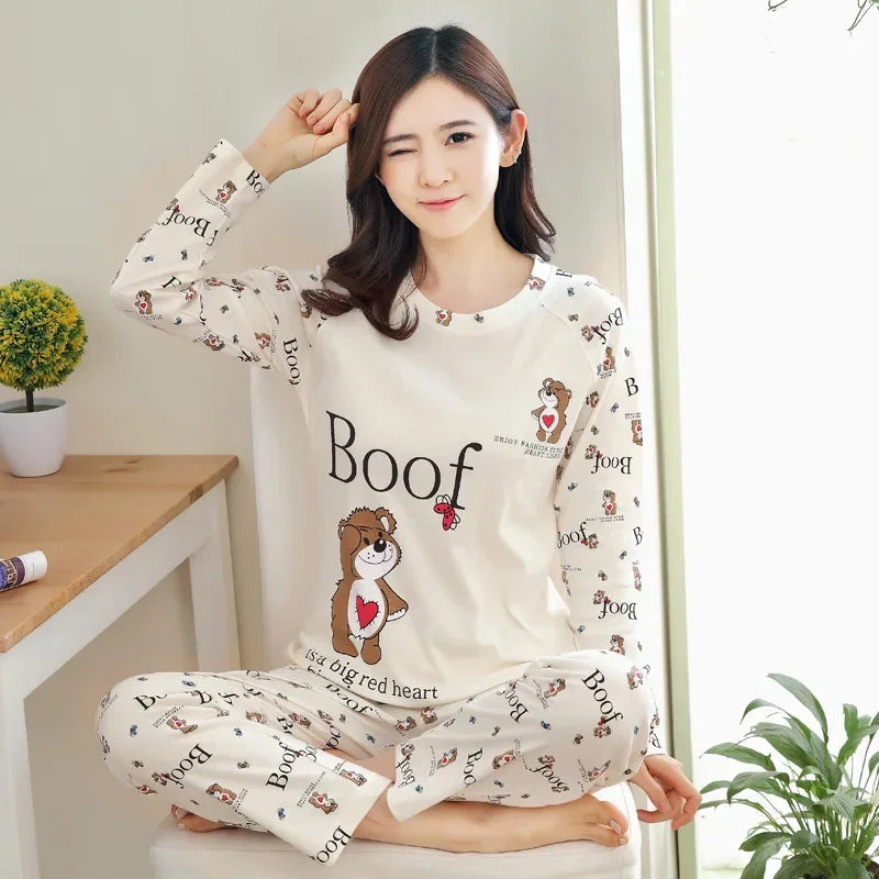 Ladies Pajamas Long Sleeved Cartoon Bear Student Casual Wear Set Easy to Wash Pullover Top and Pants Two-Piece Set Sleepwear