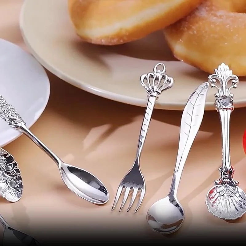 6pcs Vintage Spoons /Fork Royal Style Gold Carved Coffee,  Tea,  Spoon Snacks,  Fruit,   Dessert Fork/ Cutlery Set Serving Pieces