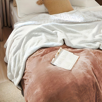 Sherpa /Fleece Bed Blanket, Twin Size. Super Soft,  Fuzzy and Plush Microfiber Couch Throw. Velvet, Double Reversible