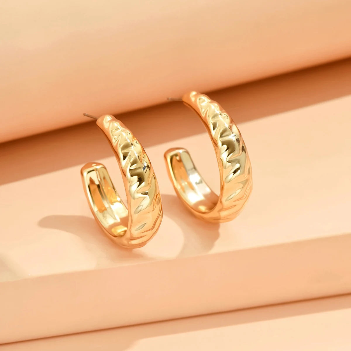 серьги Geometric Irregular Metallic Color Earrings for Women 2024 Minimalist Style Personality Earrings Trendy Jewelry Gift