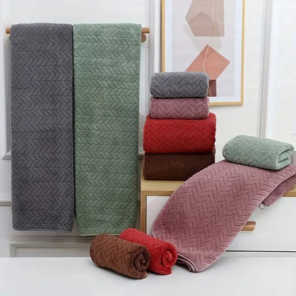 High quality thick velvet bath towels, soft and absorbent towels, sports beach towels for home and hotel use