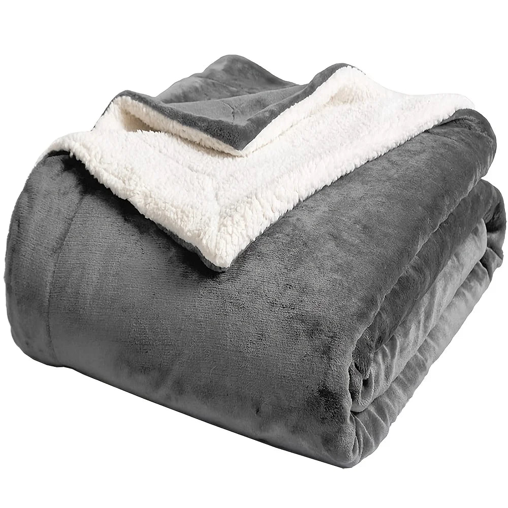 Sherpa /Fleece Bed Blanket, Twin Size. Super Soft,  Fuzzy and Plush Microfiber Couch Throw. Velvet, Double Reversible
