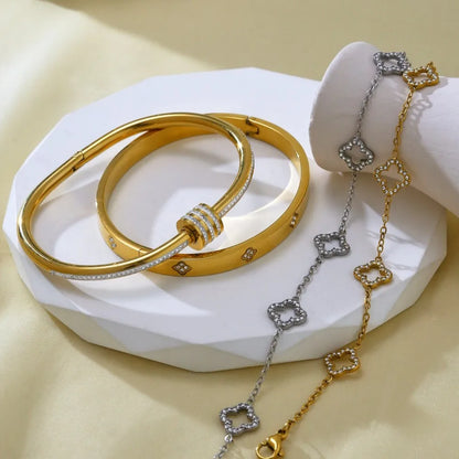 Elegant Stainless Steel Bracelet With Zircon,  Four-Leaf Clover Design, Hollow Detail, Fashion Accessory For Small Wrist.  HAPPY MOTHERS DAY!!!