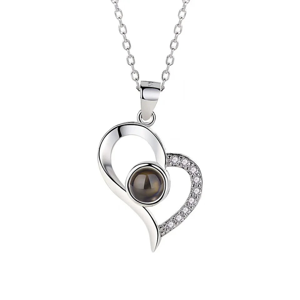Love Heart Necklace  IN 100 Languages FOR  " I Love You".   Projection Pendant Jewelry For Mom Girlfriend Birthday Christmas Romantic Gifts