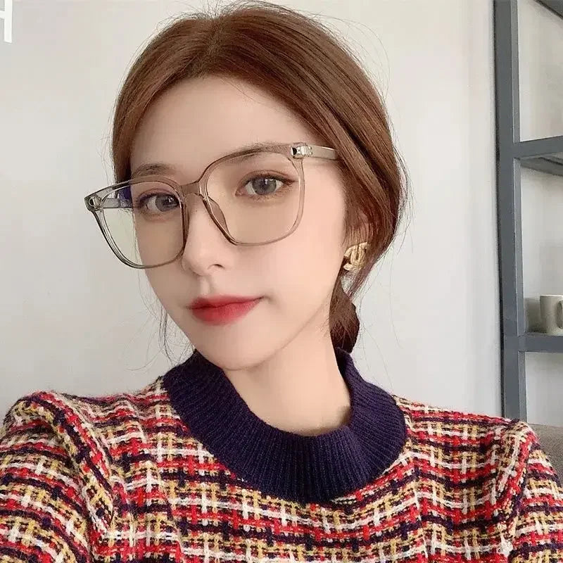 New Large Frame Myopia Glasses with Anti-Blue Light Eyewear for Women.  Eye Protective Computer Goggles, Diopters -1.0 -1.5 -2.0 To -6.0.  With so many choices,  please make sure your'e getting the features you want.