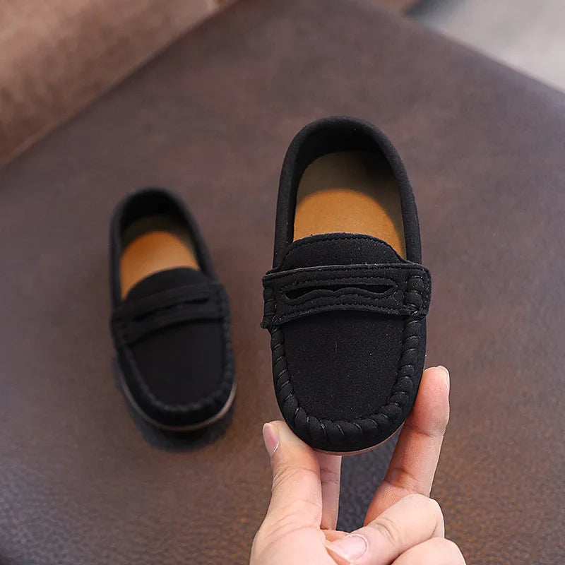 Children Moccasin Shoes,  Boys Flats /Loafers,  Non-slip,   Cute Kids Casual Leather Shoes,  Soft Slip-on. Solid Color
