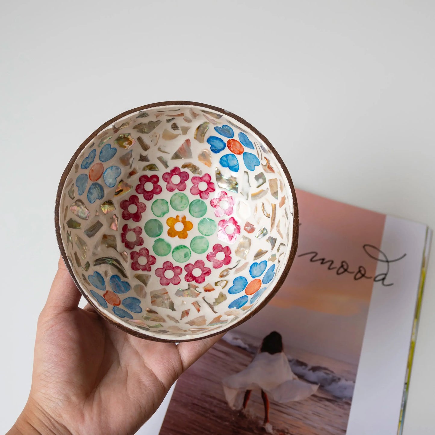 Handmade Alien Coconut Shell Bowl, Inlaid Shells, Wood Bowl,  Storage, Salad Bowl,  Key Storage,  Tray, Home Decoration, Hand Wash!!!