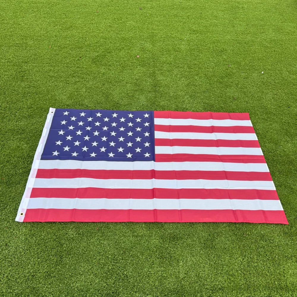 150x90cm US banner High Quality Double Sided Printed Polyester American Flag Grommets USA Flag.  Sets of 3 or 5 pieces are available.
