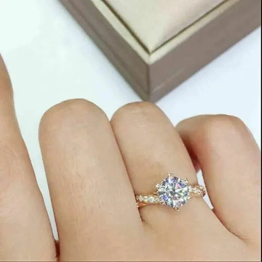 Classic 6 Claw Cubic Zirconia Ring for Women.  Luxury Gold Color  FOR Wedding Engagement Bands, MOTHERS DAY, ANY 
SPECIAL GIFTING OCCASION,  Eternity Ladys Jewelry.