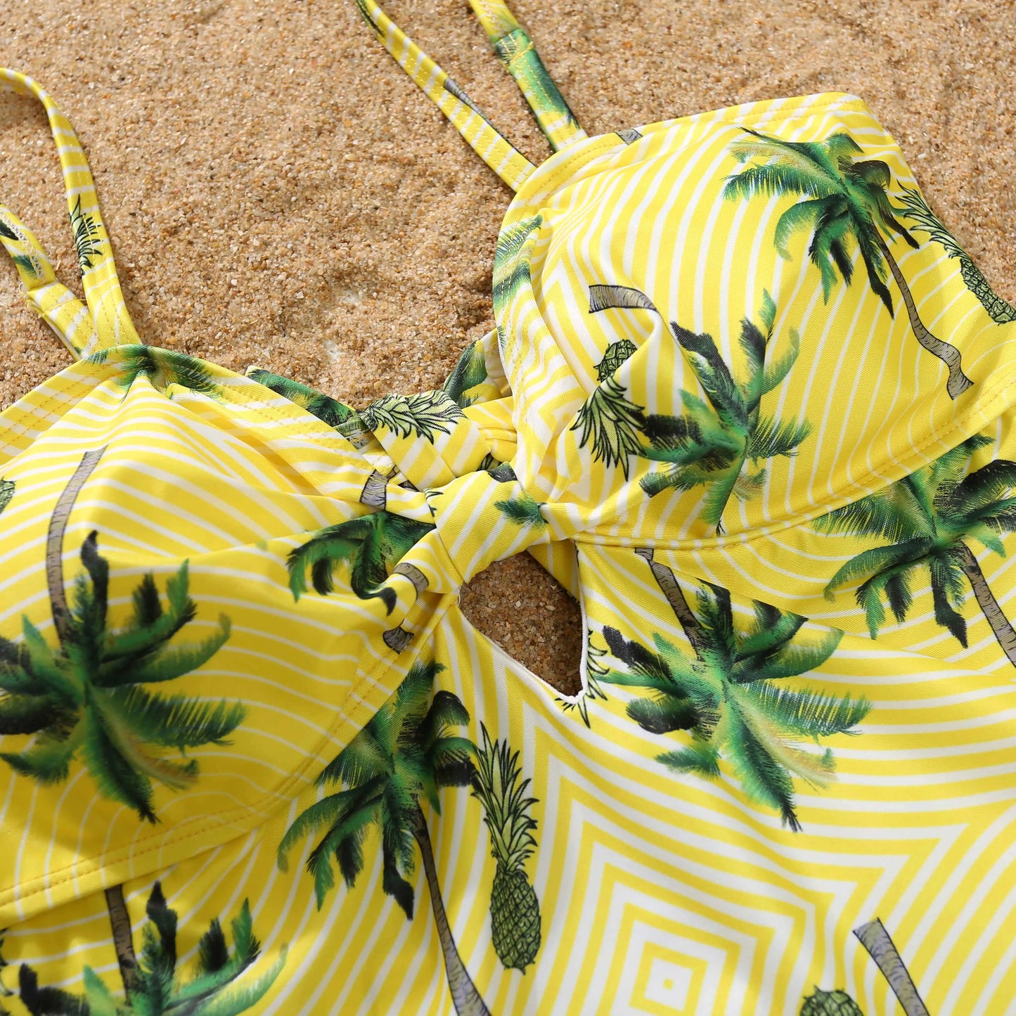 Matching  Family Outfits,.   Coconut Tree Print Holiday Look.  Beachwear for  Adults/ Kids.   Swimsuits for  Women /Girls. One-piece Suit for  Men /Boys Shorts