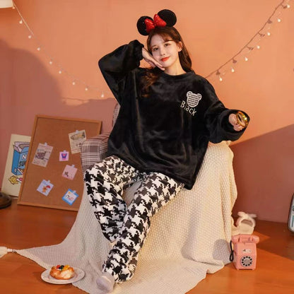 Fleece, Thick Warm Women's Pajamas Set FOR Winter Sleepwear. Casual Solid Top and Plaid Pants Soft  Pajmpas Set for Women