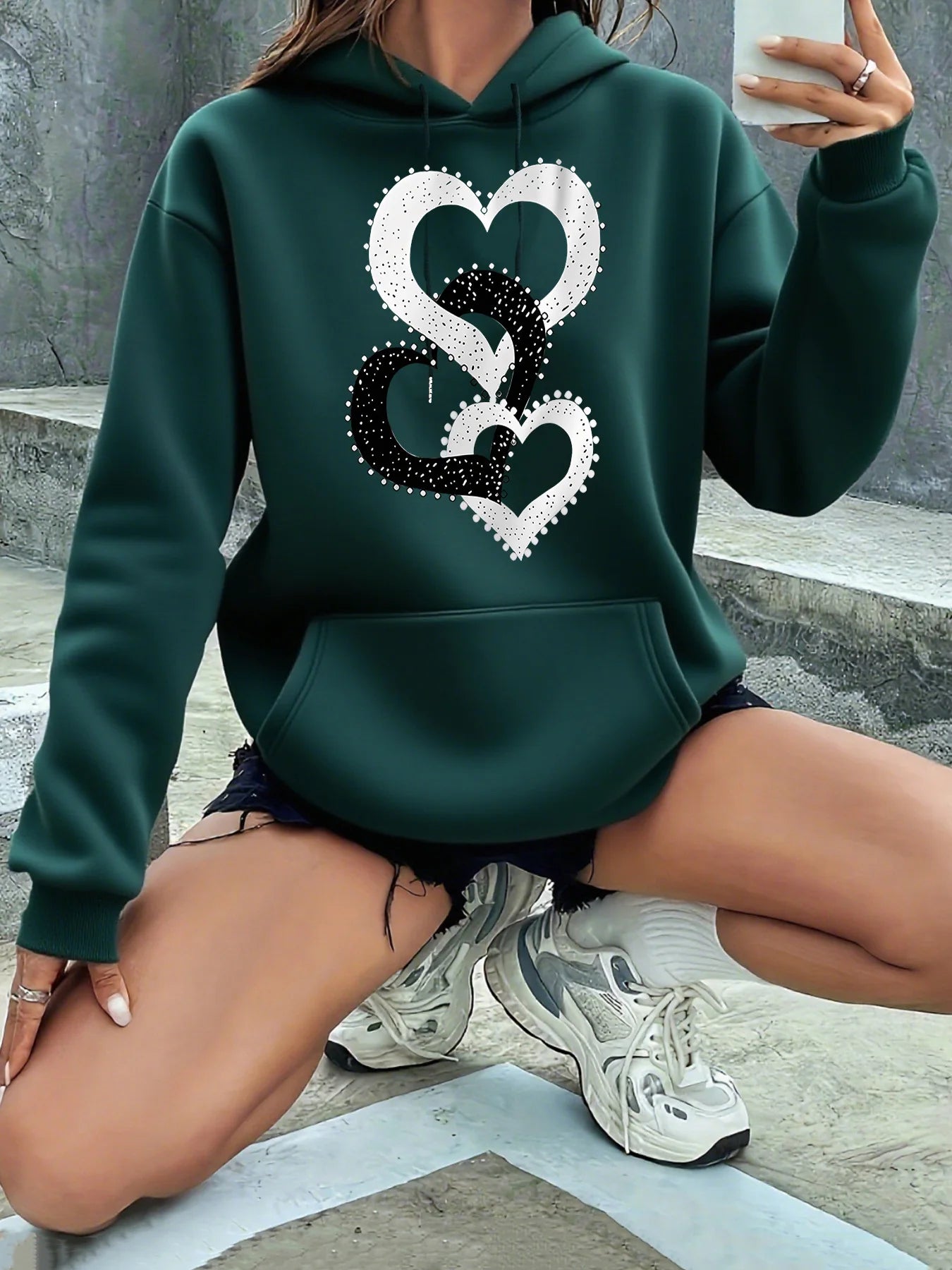 Women's autumn and winter loose casual comfortable letter printed,  thick, long sleeved,  round neck hoodie pullover
