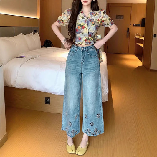 Hollow Design Large Size, Nine-Piece Jeans  for  Women's /GirlsSummer  wear.  New Loose,  High Waist , Slim , Straight Leg Pants.