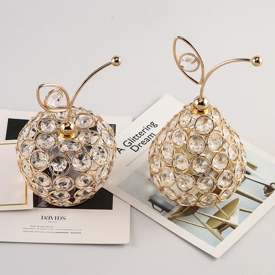 1pc Gold Crystal Pineapple Ornament Artificial Fruit Figurine Tabletop Centerpiece For Home Decor.  Low stock on the Pear.